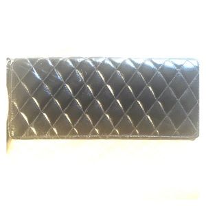 Large black wristlet