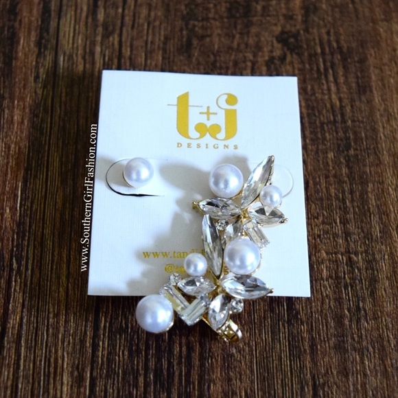 BOHEMIAN EARRING Cluster Pearls Crawler Ear Cuff - Picture 2 of 4