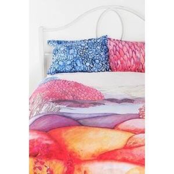 Urban outfitters TWIN duvet cover + shams