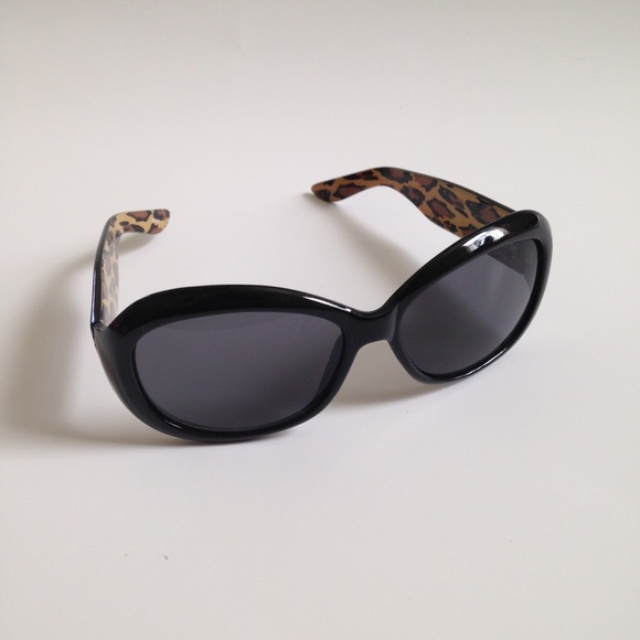 ⚡️JLo Sunglasses⚡️