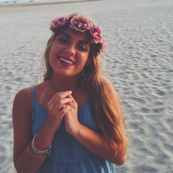 Meet your Posher, Abby