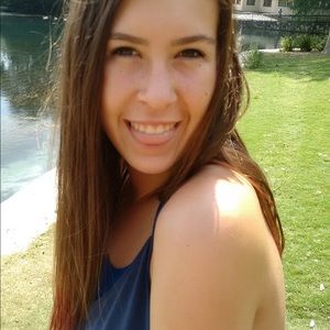 Meet your Posher, Mara