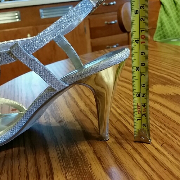 Call it Spring - Picture 4 of 4