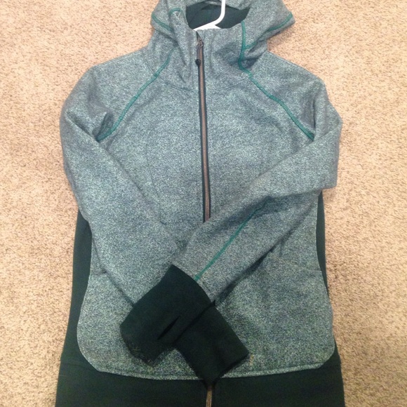 ♦️SOLD♦️Lululemon scuba hoodie III