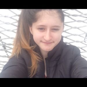 Meet your Posher, Cami