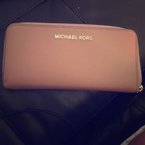 Michael Kors Saffrino Leather Zip Around Wallet