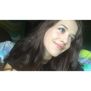 Meet your Posher, Andrea