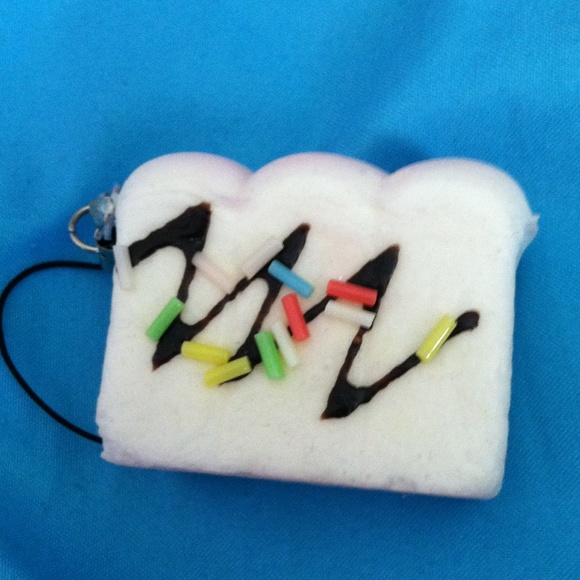 FREE with next $15 purchase only 4 people get this - Picture 3 of 4