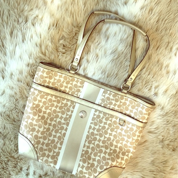 COACH Double Strapped Shoulder Tote Purse