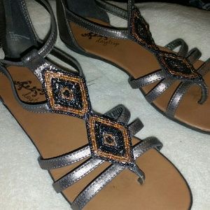 Womems sandals