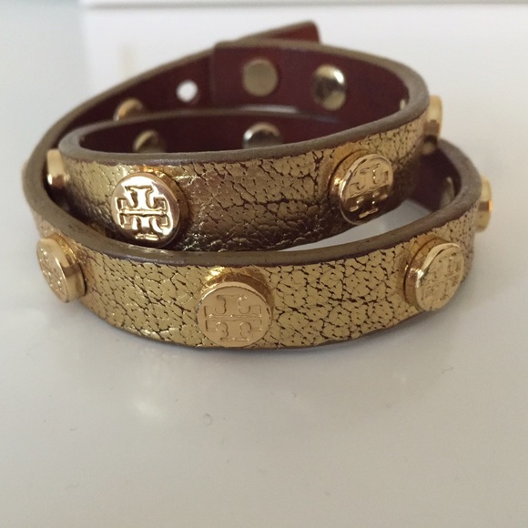 Double-Wrap Logo Stud Bracelet