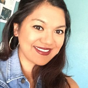 Meet your Posher, Marissa