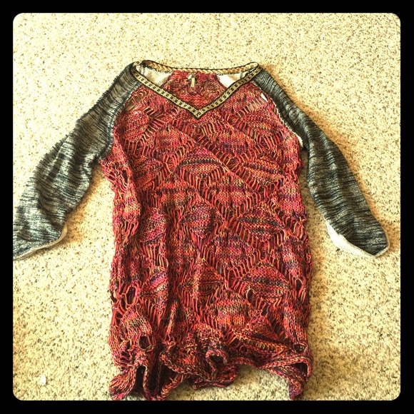 BKE size M dress sweater