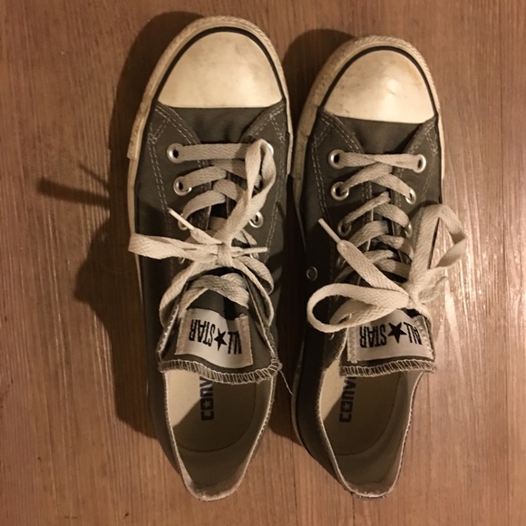 Grey converse