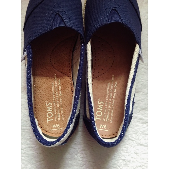 Navy Toms - Picture 2 of 4