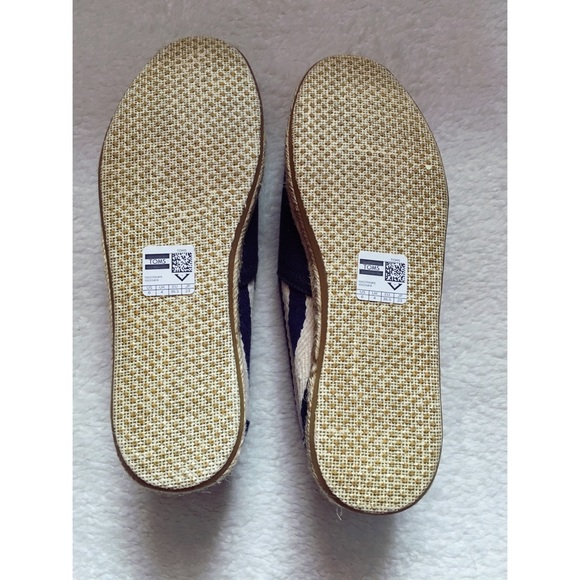 Navy Toms - Picture 3 of 4