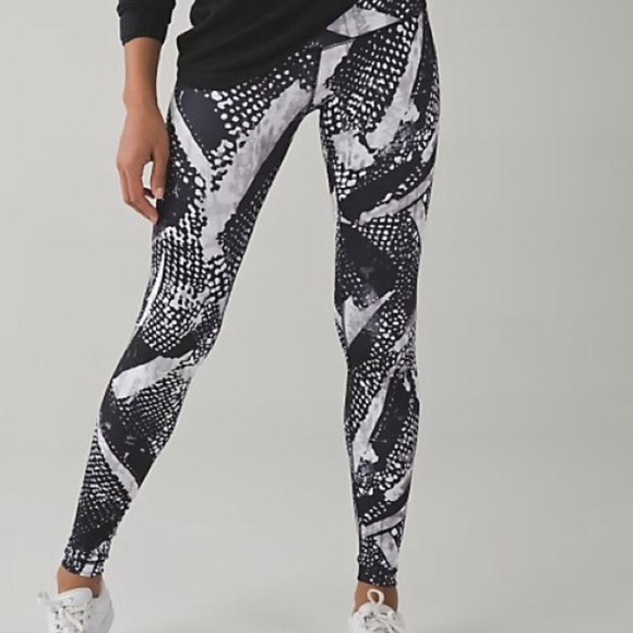 Lululemon Wonder Under pants!!!