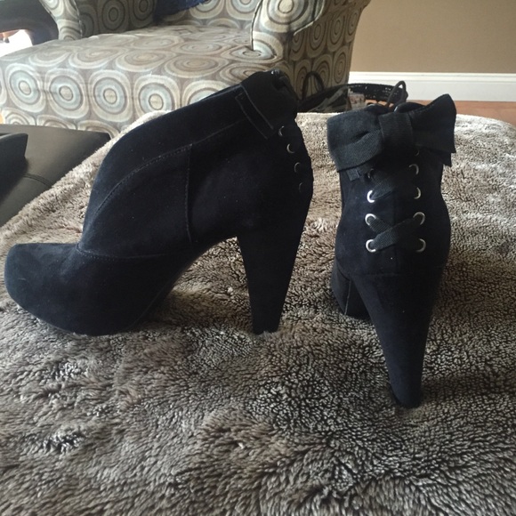 Guess heals - Picture 1 of 4