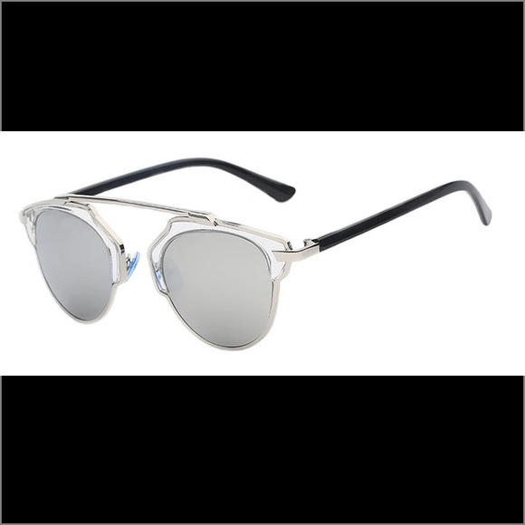 New Celebrity Style Sunglasses Silver - Picture 2 of 4