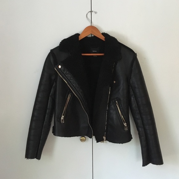 Free People Jackets & Blazers - 🌙 RETRO FAUX SHERLING JACKET 🌙