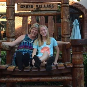 Meet your Posher, Dana