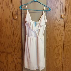 Barely worn flowy, spaghetti strap short dress