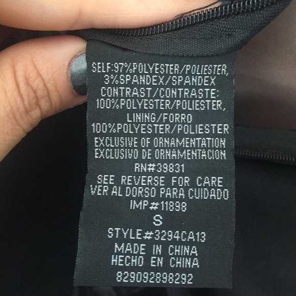 Xoxo fancy black sleeveless blouse. - Picture 4 of 4