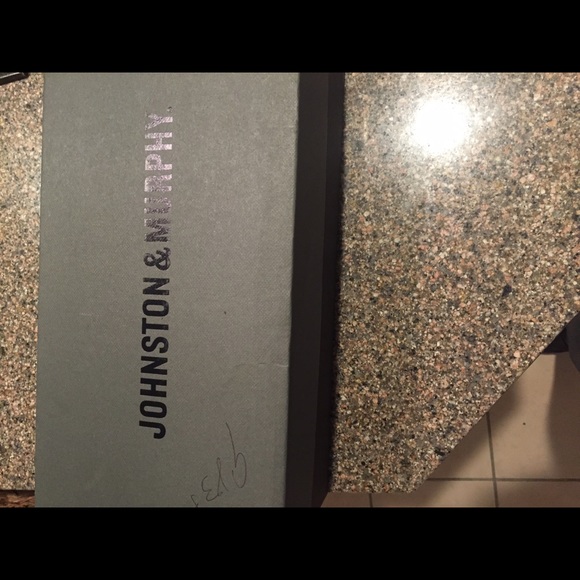 Johnston and Murphy men's dress shoes. Size 11.5N. - Picture 4 of 4