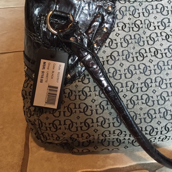 Guess Purse - Picture 2 of 3