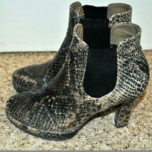 Faux Snake Skin Phyton Ankle Booties 6.5