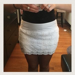 HOLLISTER skirt size small never been worn