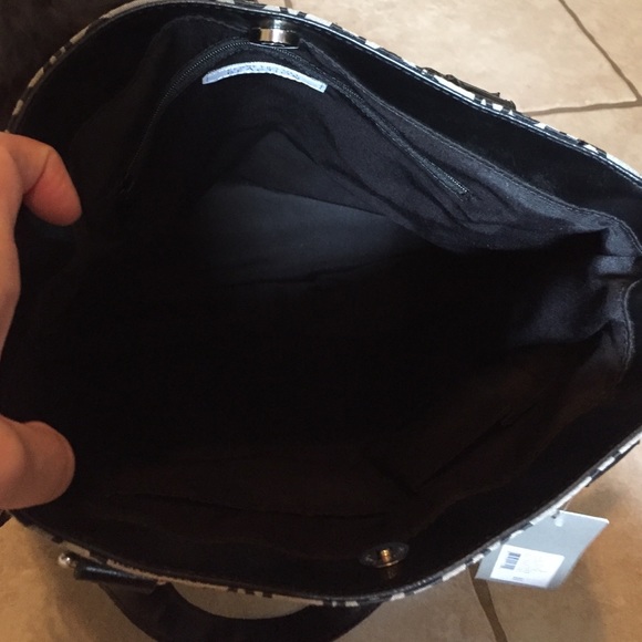 Kenneth Cole reaction purse - Picture 3 of 3