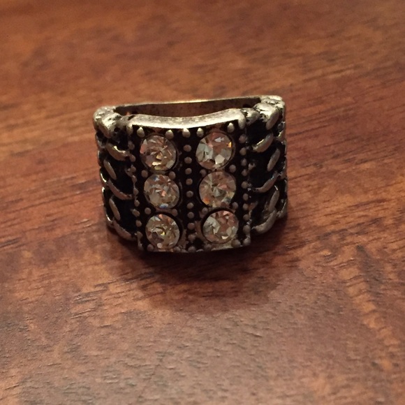Premier Designs Ring Size 6