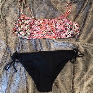 BillaBong Swim Top