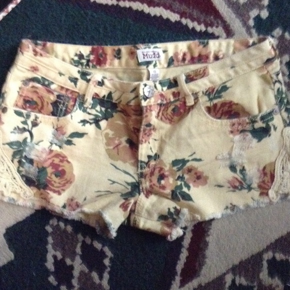 Wet seal shorts. Mudd brand.