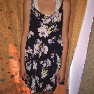 Brandy Melville floral dress!