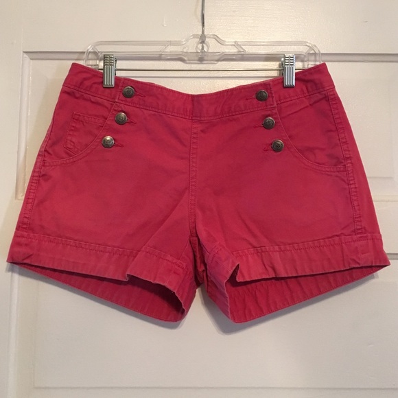 Red Vineyard Vines shorts
