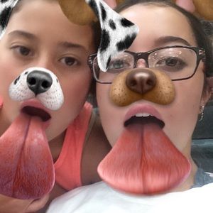 Meet your Posher, Hillary