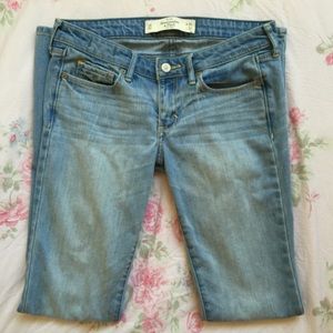 ‼️FINAL PRICE‼️ A&F Light Wash Skinny Jeans