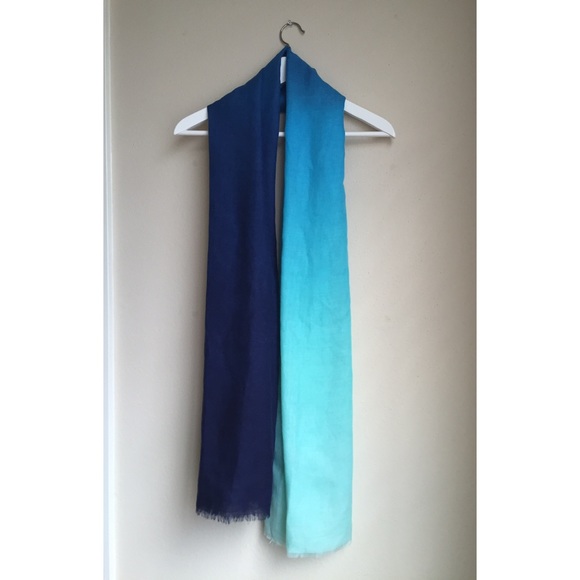Old Navy Other - 🐠 Ombré Blue Sarong 🐠