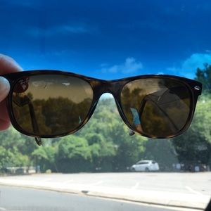Ray ban
