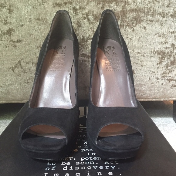 MRKT black suede pumps - Picture 4 of 4