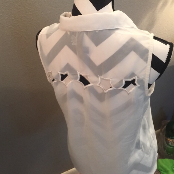 Sheer top - Picture 2 of 2