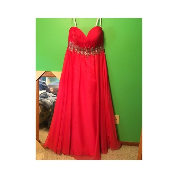 Sherri Hill prom dress
