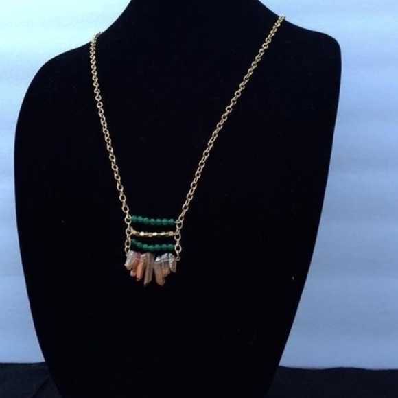 Green Jade and Quartz Necklace - Picture 1 of 2