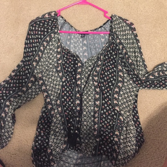 American Eagle Top