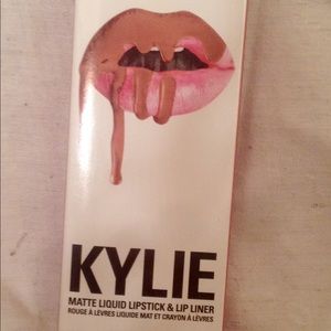 Kylie cosmetics matte liquid lipstick in exposed