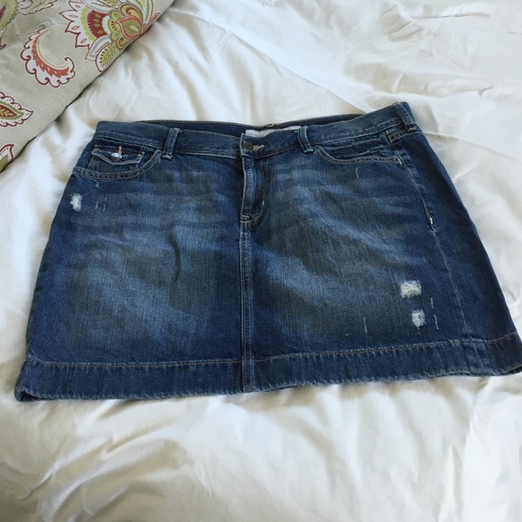Old Navy denounced skirt