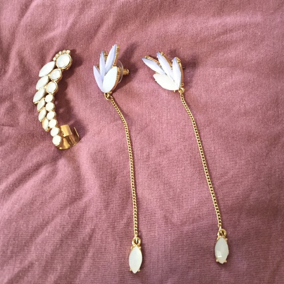 Ear cuff with coordinating earrings