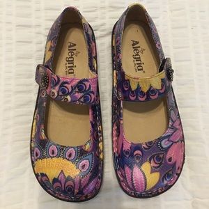 Alegria peacock mules